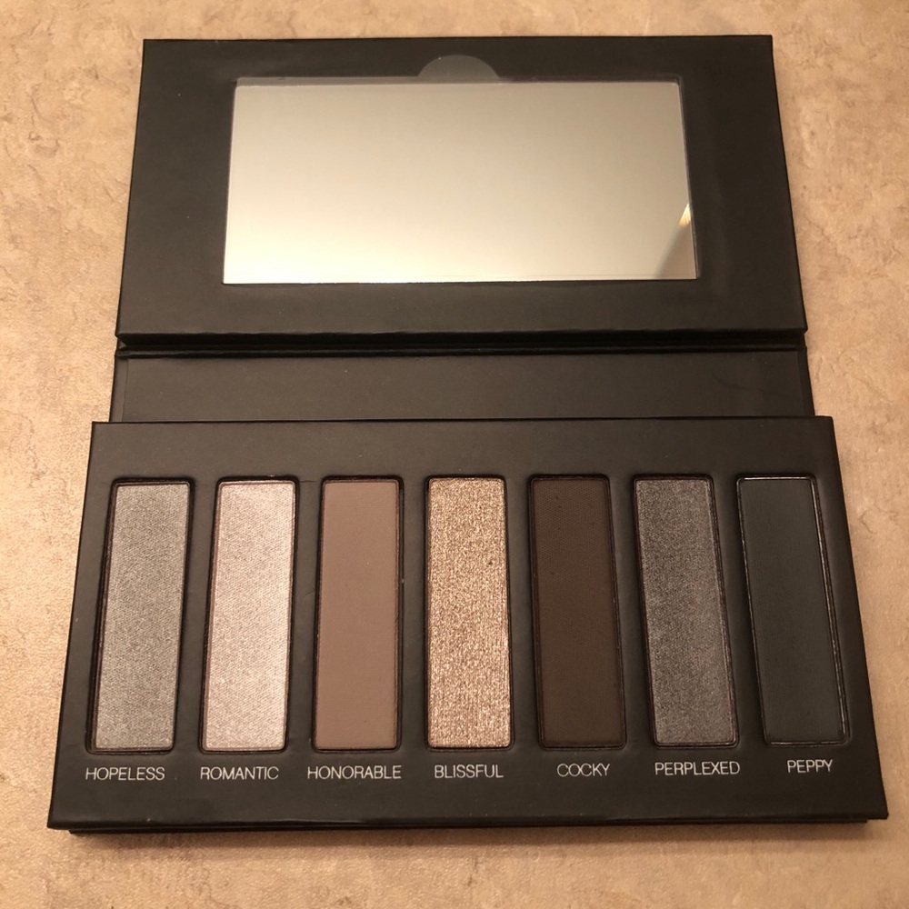 Eyeshadow palette 🎨 ✨👁👁✨